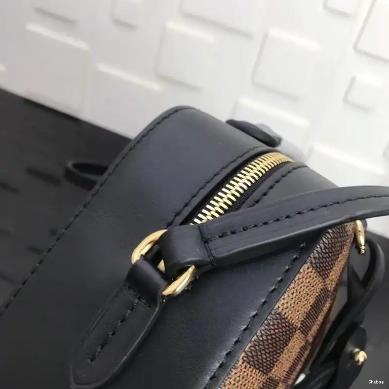 LV 1906BL0001 Bags 0723